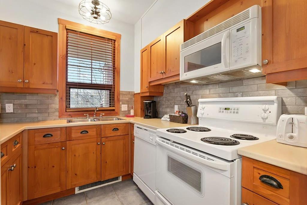 Les Eaux 225-1 By Escapades Tremblant Apartman Mont-Tremblant Kültér fotó